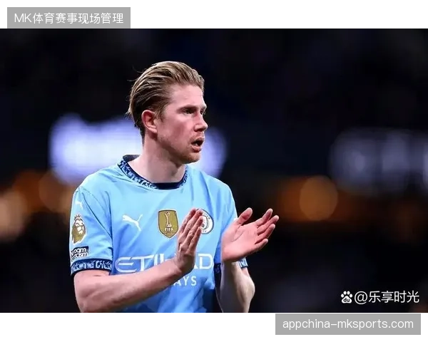 德布劳内将继续扮演比利时中场发动机角色，多库的速度与突破将是球队重要的进攻发起点